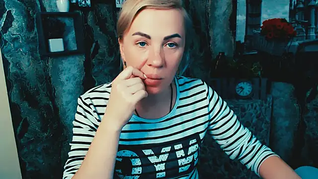 EmmaCat_'s cam snapshot