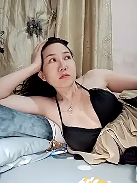 Ana-love2025's cam snapshot