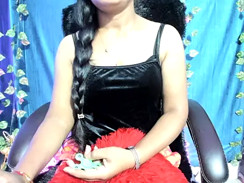 Forever_Love2025's cam snapshot