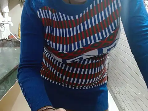 LovingPihu's cam snapshot