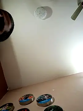 daddy_lip's cam snapshot