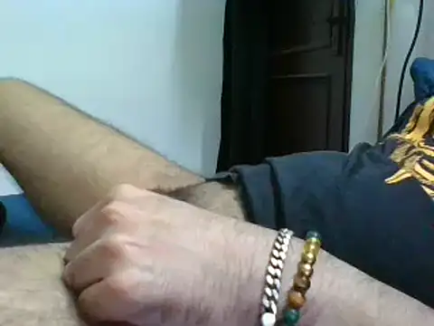 7_INCH_MONSTER's cam snapshot