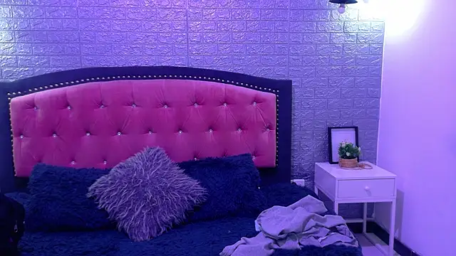 Natalie_loffreda's cam snapshot