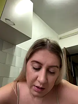 MissGinax's cam snapshot