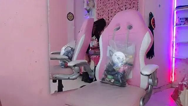 Littlecat_1's cam snapshot