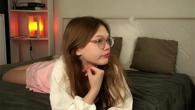 BrookeDyce live sex cam