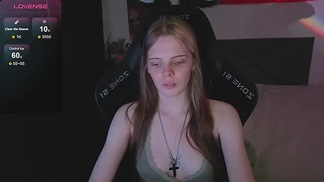 Luna_Navy's cam snapshot