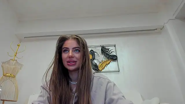 VikaFever live sex cam