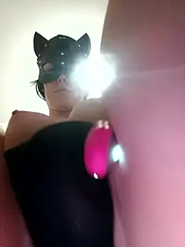 Pen_Janis's cam snapshot