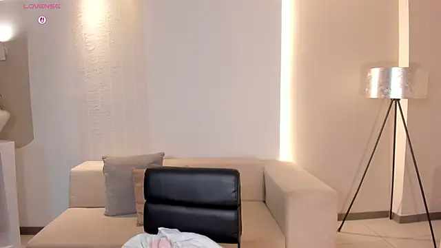 VeronicaBlue's cam snapshot