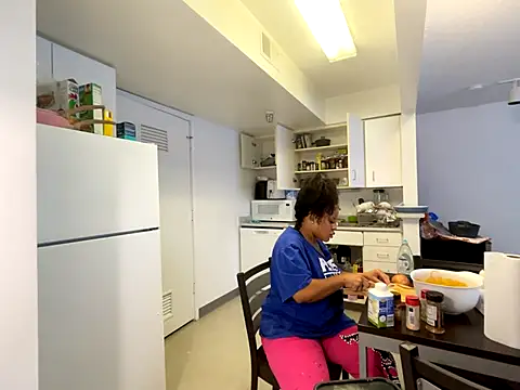 Princessivy56 live sex cam