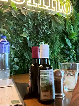 Reggie_roxie live sex cam