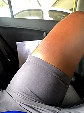 daddydiggg's cam snapshot