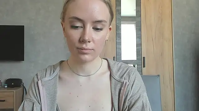 TheShyFairy's cam snapshot