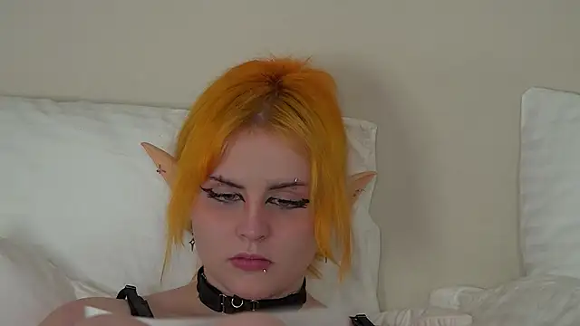 RoksanaElfy's cam snapshot