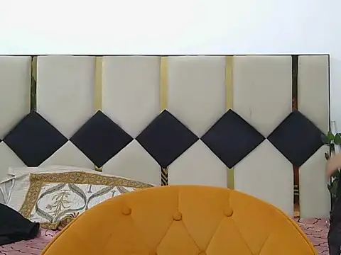 Its-ishikaa's cam snapshot