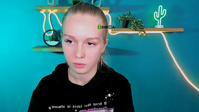 megan_cold's cam snapshot