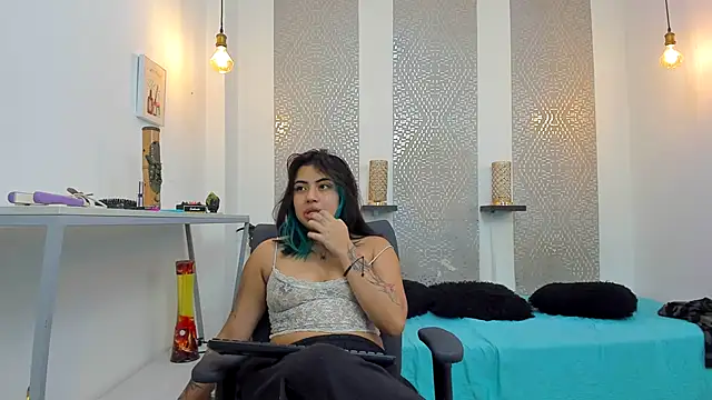 Luary69_'s cam snapshot