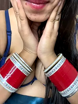 Miss-Ayraa's cam snapshot