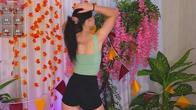 LauraHale's cam snapshot