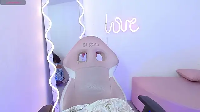 Sandyy_tay's cam snapshot