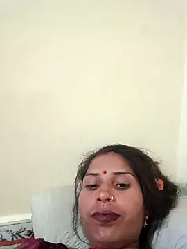 Veshali_Love143's cam snapshot