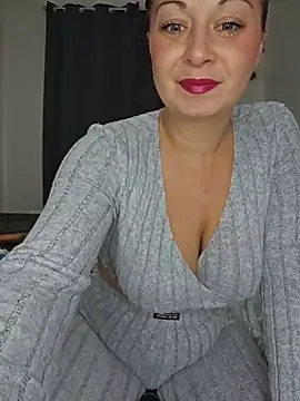 Chaudesquirt's cam snapshot