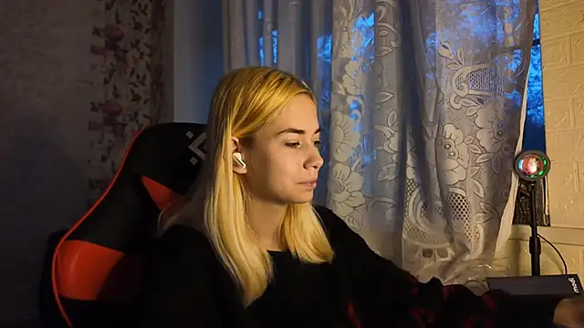 Witching_Moon's cam snapshot