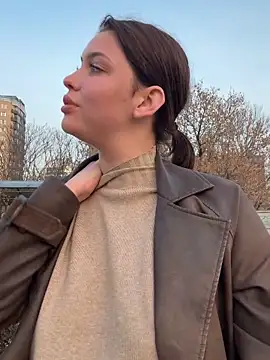 KikiWatson live sex cam