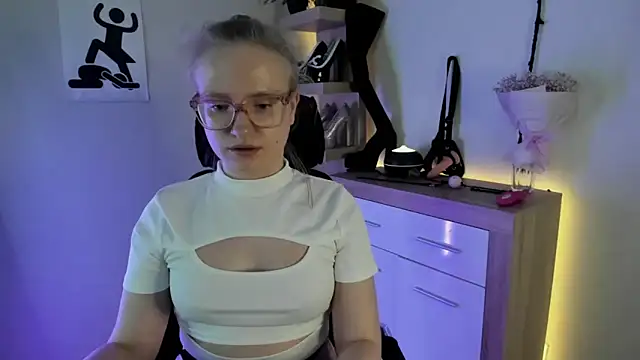 NancyHottie's cam snapshot