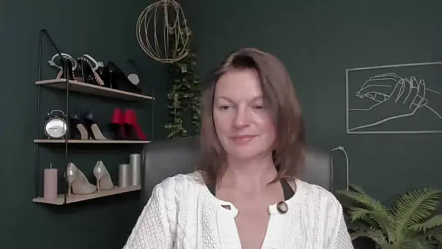 VivianWILD's cam snapshot