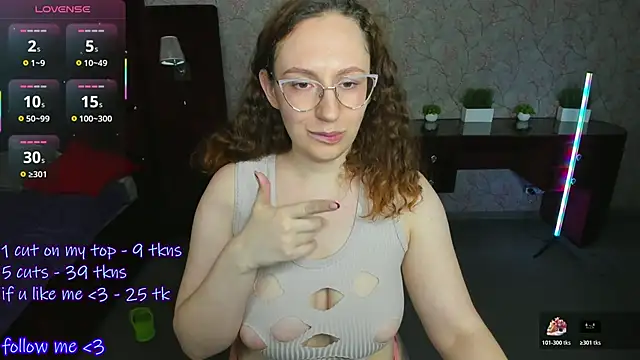 ellie_coy_'s cam snapshot