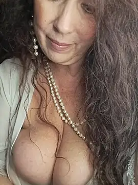 GypsyEsmeralda live sex cam