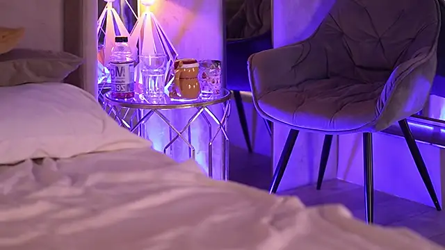 FrancescaDante's cam snapshot