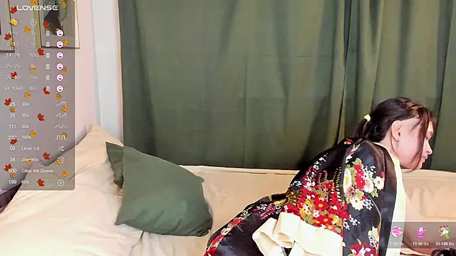 Emily_Strikeee's cam snapshot