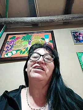 clarita_01's cam snapshot