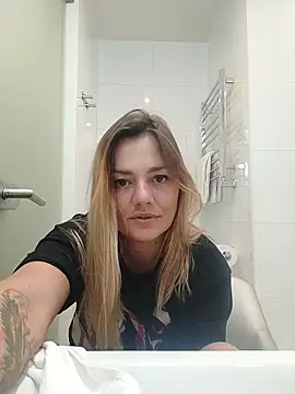 KrissSexi's cam snapshot