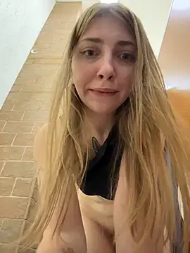 Sunny___Bunny live sex cam