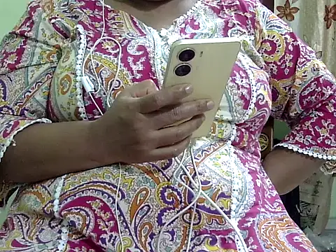 DAMINI98's cam snapshot