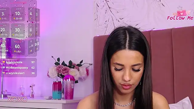 LaraKent's cam snapshot