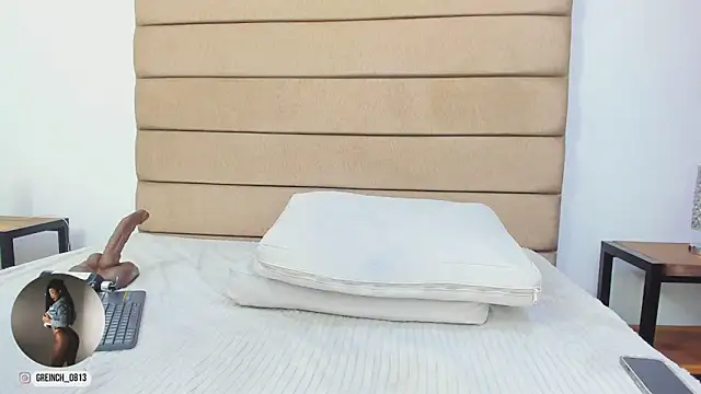 sally_rosses's cam snapshot