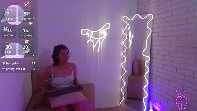 PEACHY_TAY's cam snapshot