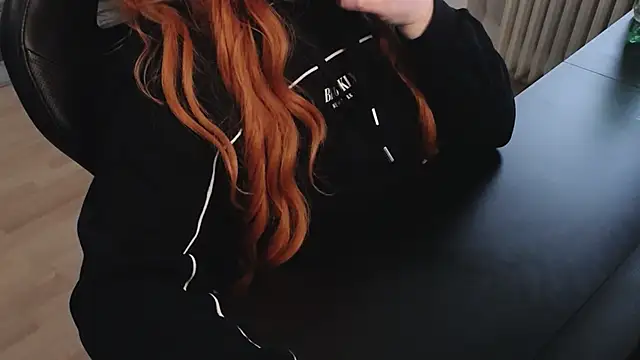 Piasecret's cam snapshot