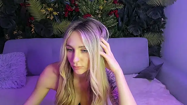 Horny_Blond's cam snapshot