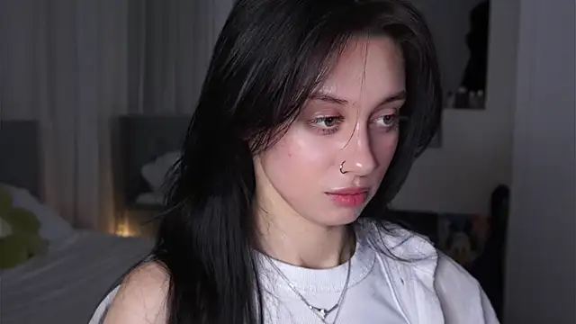 MarvisKuhIo's cam snapshot