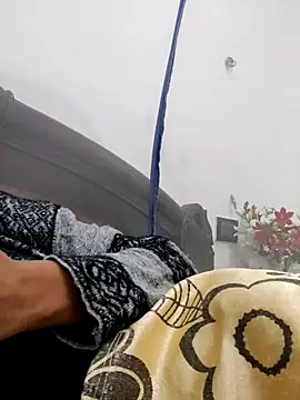 Koziekylie's cam snapshot