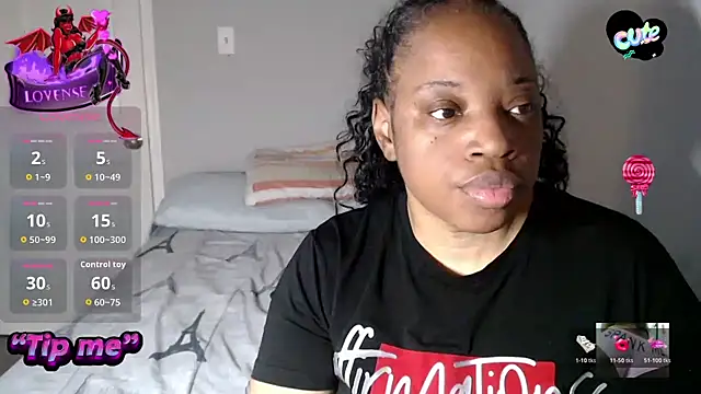 Sexymona1218's cam snapshot