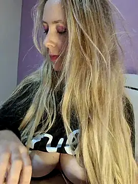 VictoriaMiami's cam snapshot