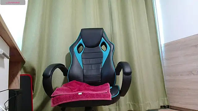 kocserik2 live sex cam