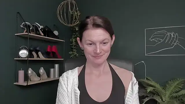 VivianWILD's cam snapshot